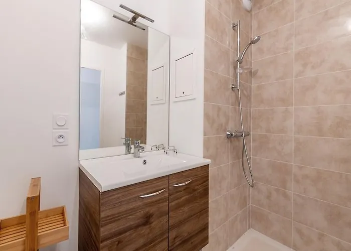 Moderne A Plagne Centre Avec Balcon, 2 Et Wifi - Fr-1-351-93 La Plagne