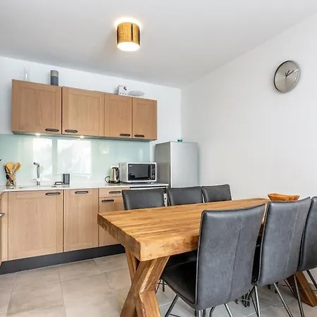 Apartment Moderne A Plagne Centre Avec Balcon, 2 Et Wifi - Fr-1-351-93